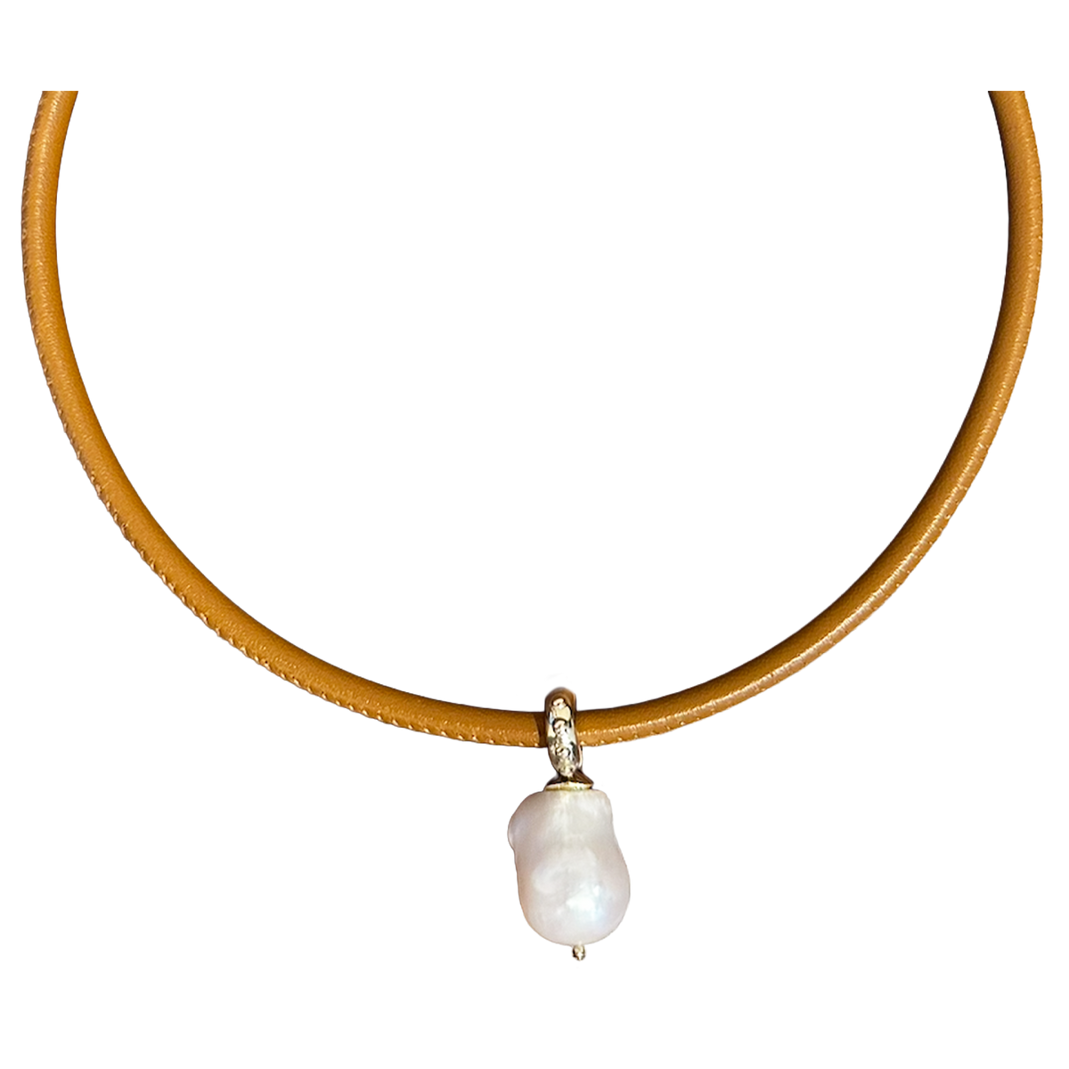 Rivet Baroque Pearl Leather Necklace